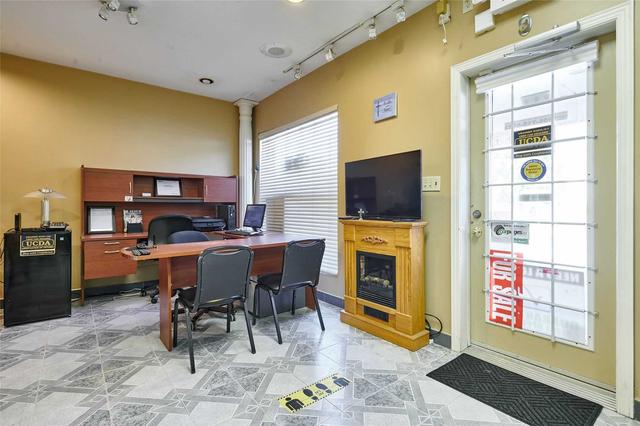 890 Simcoe St S, Condo with 2 bedrooms, 1 bathrooms and 5 parking in Oshawa ON | Image 19