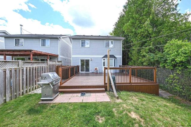 17 Green St, House detached with 3 bedrooms, 3 bathrooms and 7 parking in Orangeville ON | Image 25