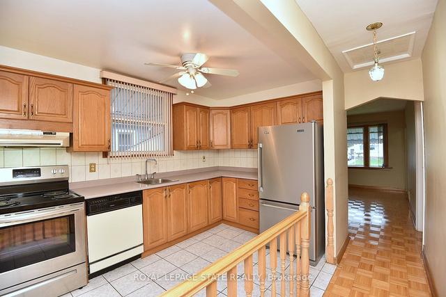 164 East 25th St, House detached with 2 bedrooms, 2 bathrooms and 3 parking in Hamilton ON | Image 4