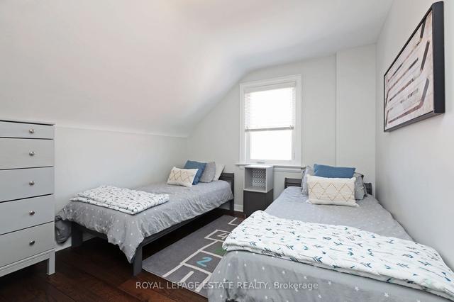 86 Sharpe St, House detached with 2 bedrooms, 2 bathrooms and 2 parking in Toronto ON | Image 7