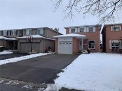 23 Rawling Cres, House detached with 3 bedrooms, 2 bathrooms and 2 parking in Brampton ON | Image 3