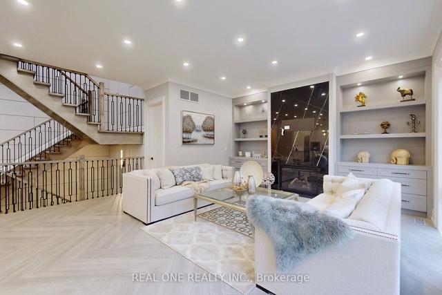 251 Calvert Rd, House detached with 4 bedrooms, 7 bathrooms and 4 parking in Markham ON | Image 40