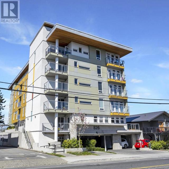 604 - 826 Esquimalt Rd, Condo with 2 bedrooms, 1 bathrooms and 1 parking in Esquimalt BC | Image 2