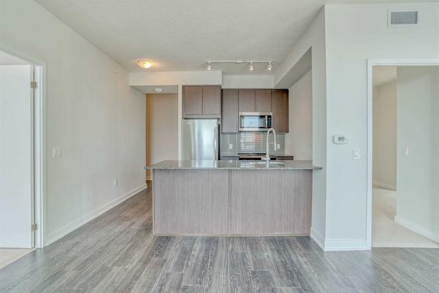 2318 - 4055 Parkside Village Dr, Condo with 2 bedrooms, 2 bathrooms and 1 parking in Mississauga ON | Image 14