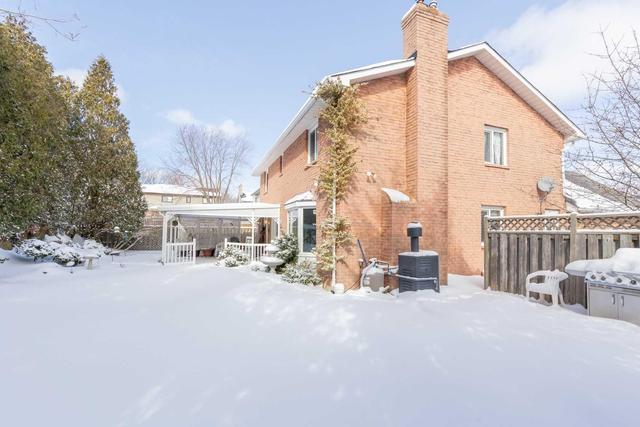 93 Honeysuckle Cres, House detached with 4 bedrooms, 4 bathrooms and 4 parking in Hamilton ON | Image 19