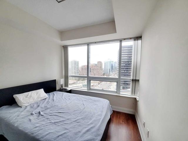 1203 - 2 Anndale Dr, Condo with 1 bedrooms, 1 bathrooms and 1 parking in Toronto ON | Image 2