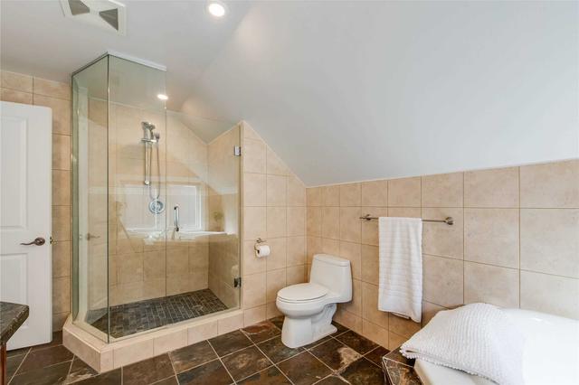 a - 672 Huron St, House detached with 4 bedrooms, 4 bathrooms and 1 parking in Toronto ON | Image 25