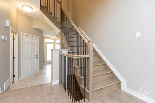 942 Geographe Terrace, Townhouse with 3 bedrooms, 4 bathrooms and 3 parking in Ottawa ON | Image 13