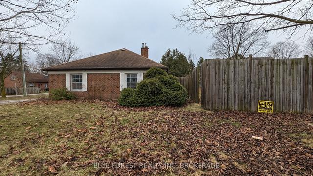 144 Wilson St, House detached with 3 bedrooms, 1 bathrooms and 4 parking in Woodstock ON | Image 12