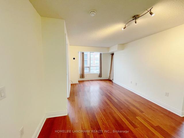 421 - 500 Doris Ave, Condo with 2 bedrooms, 2 bathrooms and 1 parking in Toronto ON | Image 5
