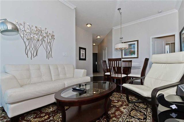lph08 - 80 Absolute Ave, Condo with 2 bedrooms, 2 bathrooms and 1 parking in Mississauga ON | Image 3