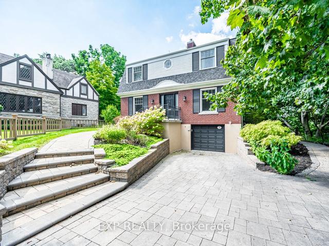 9 Humbercrest Pt, House detached with 4 bedrooms, 4 bathrooms and 4 parking in Toronto ON | Image 12