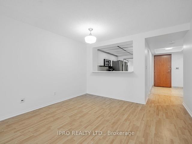 ph09 - 28 Hollywood Ave, Condo with 1 bedrooms, 1 bathrooms and 1 parking in Toronto ON | Image 4