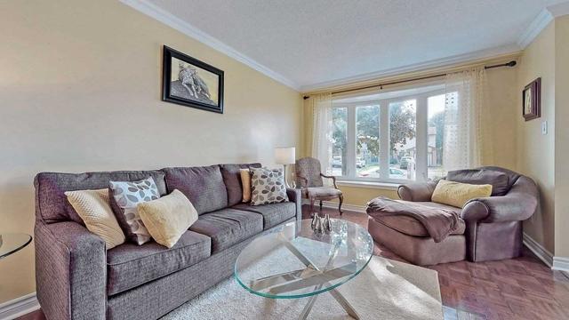 1574 Alwin Circ, House attached with 3 bedrooms, 2 bathrooms and 3 parking in Pickering ON | Image 36