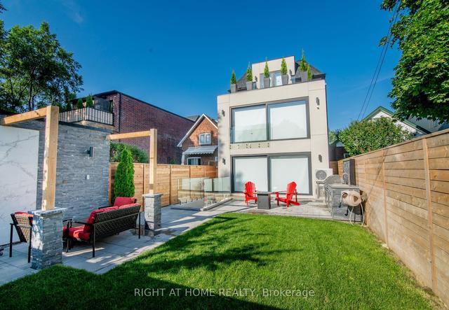 40 Sixth St, House detached with 4 bedrooms, 5 bathrooms and 3 parking in Toronto ON | Image 12
