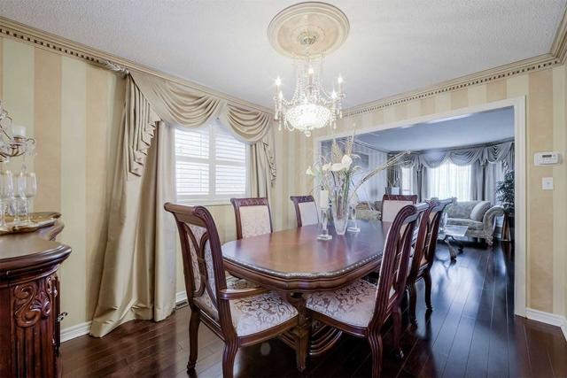 24 Sicilia St, House detached with 4 bedrooms, 4 bathrooms and 4 parking in Vaughan ON | Image 3