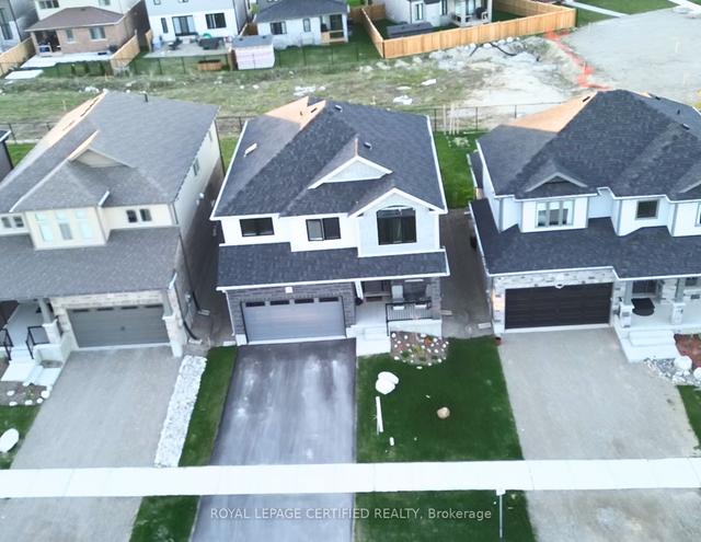 3 Grundy Cres, House detached with 4 bedrooms, 3 bathrooms and 4 parking in Grand Valley ON | Image 12