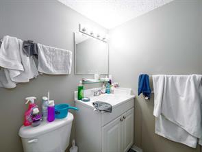 433 &amp; 433(a) 53 Avenue Sw, Home with 4 bedrooms, 2 bathrooms and 4 parking in Calgary AB | Image 33