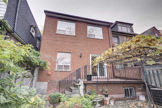 153 Macdonell Ave, House detached with 4 bedrooms, 2 bathrooms and 2 parking in Toronto ON | Image 33