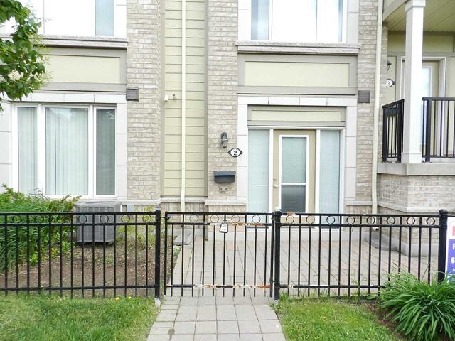 2 - 3115 Boxford Cres, Townhouse with 2 bedrooms, 2 bathrooms and 2 parking in Mississauga ON | Image 1