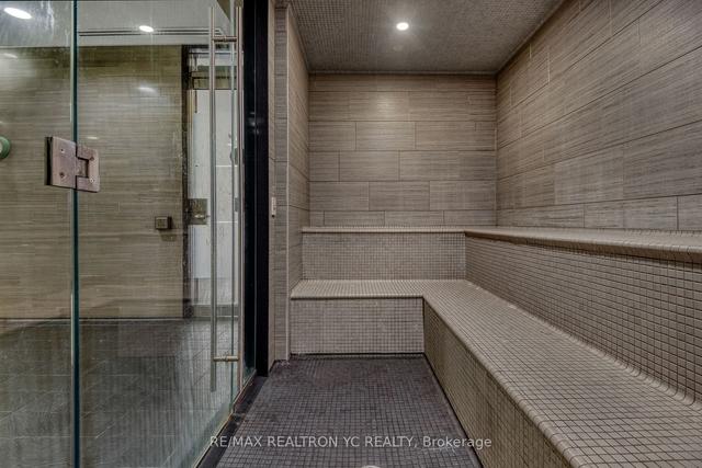 1925 - 5 Sheppard Ave E, Condo with 2 bedrooms, 2 bathrooms and 1 parking in Toronto ON | Image 21