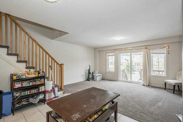 35 Oldfield Dr, Townhouse with 3 bedrooms, 3 bathrooms and 2 parking in Guelph ON | Image 21