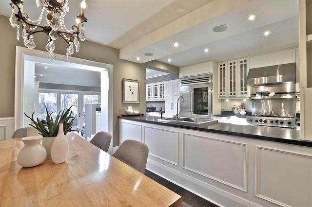 200 Bessborough Dr, House detached with 3 bedrooms, 3 bathrooms and 2 parking in Toronto ON | Image 40