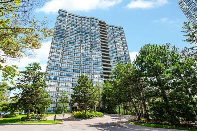 2008 - 24 Hanover Rd E, Condo with 2 bedrooms, 2 bathrooms and 1 parking in Brampton ON | Image 1