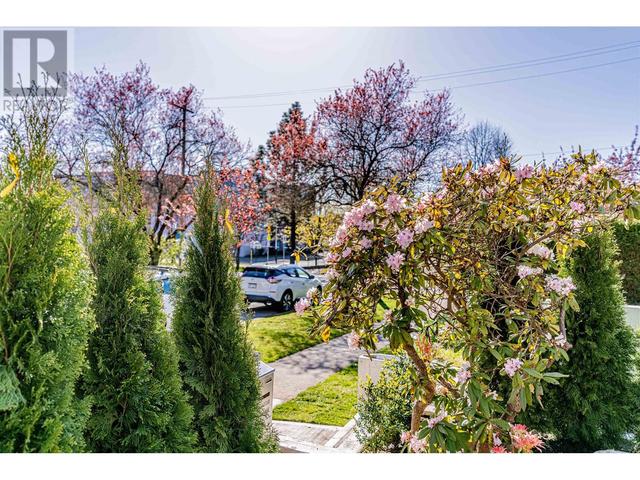 1 - 1019 39th Avenue, House detached with 3 bedrooms, 4 bathrooms and 1 parking in Vancouver BC | Image 27