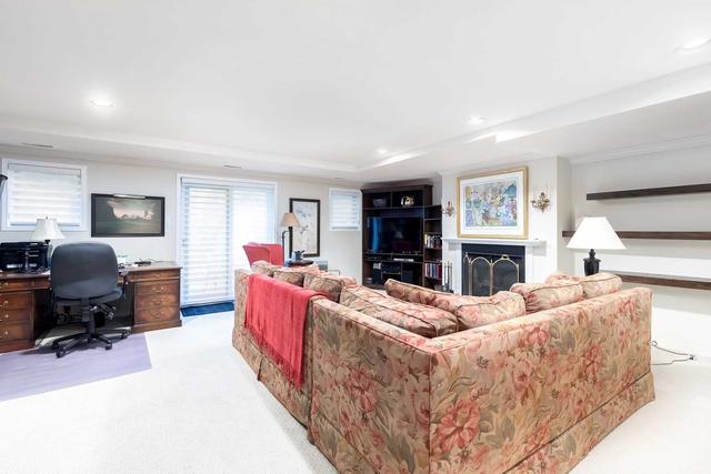 42 Lower Village Gate, Townhouse with 3 bedrooms, 4 bathrooms and 2 parking in Toronto ON | Image 16