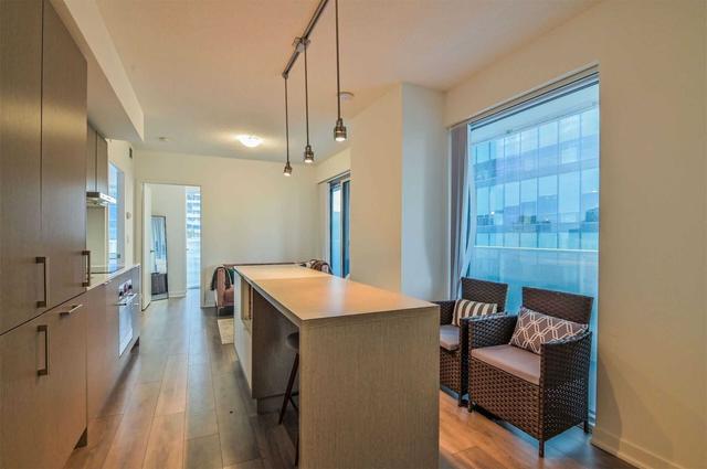 3110 - 100 Harbour St, Condo with 3 bedrooms, 2 bathrooms and 1 parking in Toronto ON | Image 25