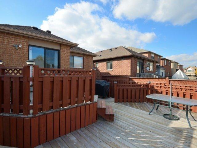 37 Silkwood Cres, House detached with 1 bedrooms, 2 bathrooms and 2 parking in Brampton ON | Image 20