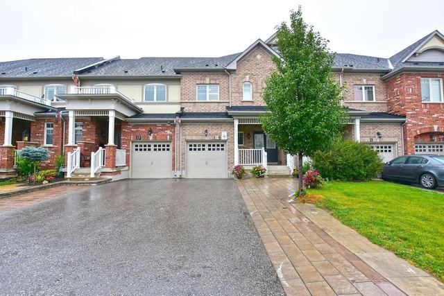 19 Mccardy Crt, House attached with 4 bedrooms, 3 bathrooms and 4 parking in Caledon ON | Image 1