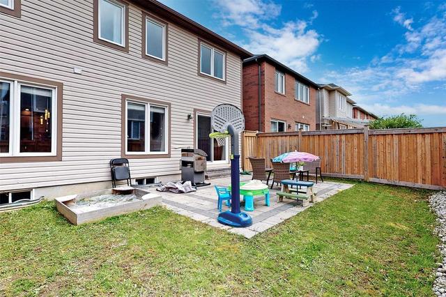 77 Ruhl Dr, House detached with 4 bedrooms, 3 bathrooms and 4 parking in Milton ON | Image 27