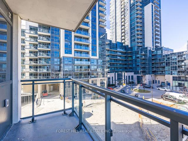 301 - 10 Meadowglen Pl, Condo with 3 bedrooms, 2 bathrooms and 0 parking in Toronto ON | Image 13