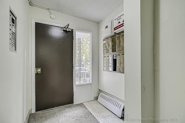 30 Lansdowne Ave, House detached with 3 bedrooms, 11 bathrooms and 6 parking in Toronto ON | Image 20