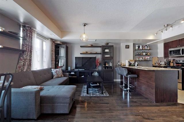 235 - 25 Turntable Cres, Townhouse with 3 bedrooms, 2 bathrooms and 1 parking in Toronto ON | Image 36