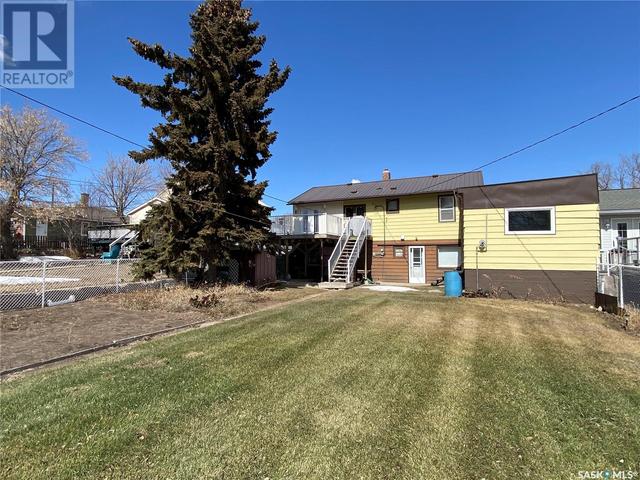 214 4th Avenue W, House detached with 3 bedrooms, 3 bathrooms and null parking in Biggar SK | Image 40