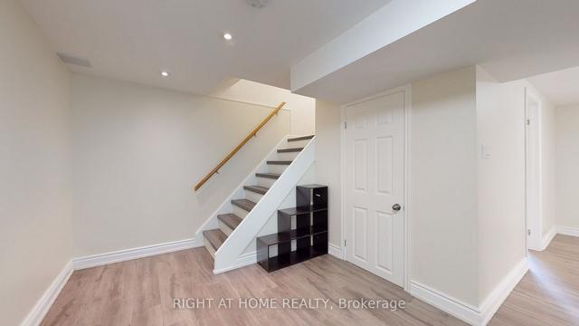 78 Shippigan Cres, House detached with 3 bedrooms, 2 bathrooms and 3 parking in Toronto ON | Image 14