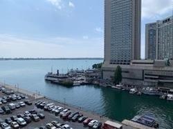 820 - 15 Queens Quay E, Condo with 2 bedrooms, 2 bathrooms and 1 parking in Toronto ON | Image 12