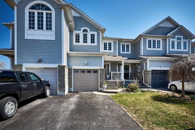 3 Taft Pl, House attached with 3 bedrooms, 3 bathrooms and 3 parking in Clarington ON | Image 1