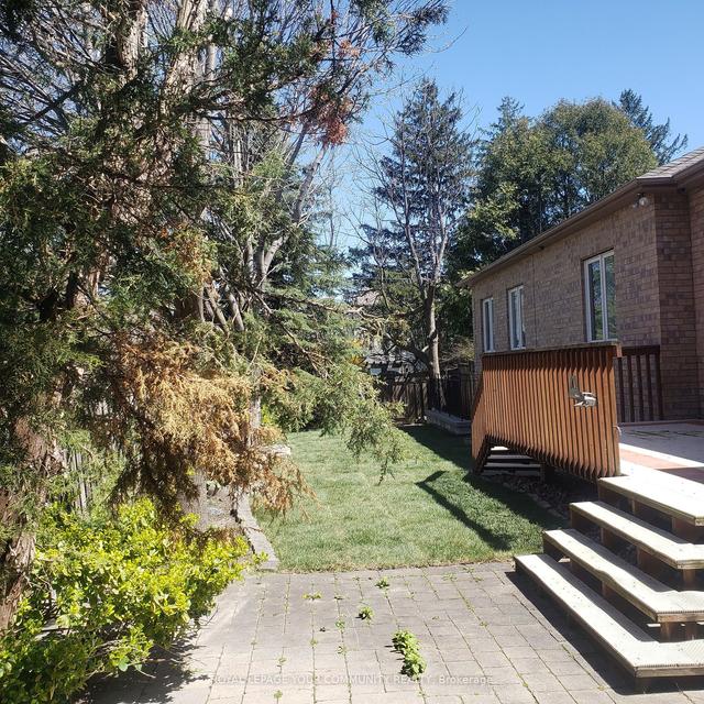 190 Lawrence Ave, House detached with 3 bedrooms, 5 bathrooms and 7 parking in Richmond Hill ON | Image 33