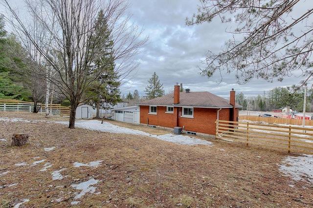 17 Peter Street, House detached with 2 bedrooms, 2 bathrooms and 4 parking in Laurentian Hills ON | Image 25