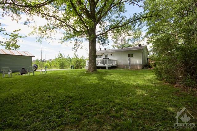 6408 Renaud Road, House detached with 3 bedrooms, 1 bathrooms and 8 parking in Ottawa ON | Image 24
