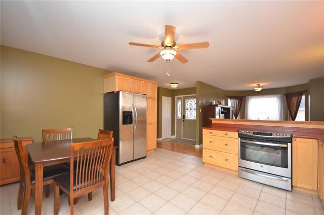 96 Elm St, House detached with 3 bedrooms, 2 bathrooms and 9 parking in Kawartha Lakes ON | Image 5