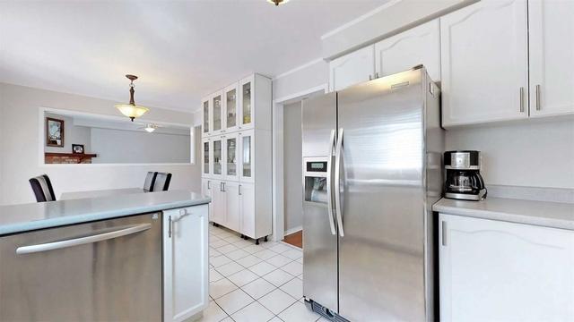 178 Stellick Ave, House detached with 4 bedrooms, 4 bathrooms and 6 parking in Newmarket ON | Image 3