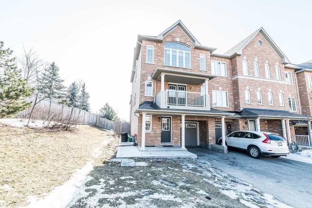 80 Arizona Dr, House attached with 4 bedrooms, 4 bathrooms and 4 parking in Brampton ON | Image 1