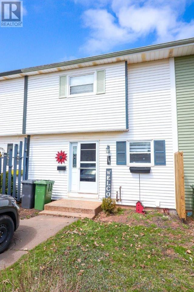 151 Westridge Crescent, House attached with 3 bedrooms, 1 bathrooms and null parking in Charlottetown PE | Card Image
