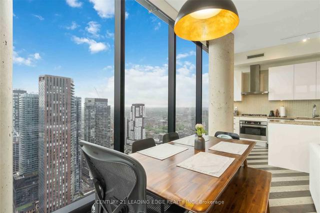 4004 - 224 King St W, Condo with 2 bedrooms, 2 bathrooms and 1 parking in Toronto ON | Image 26