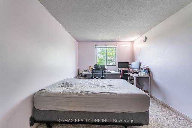 606 - 18 Holborn Crt, Condo with 2 bedrooms, 2 bathrooms and 1 parking in Kitchener ON | Image 11